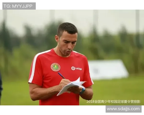 深度对话：黄敏的足球人生与梦想追逐的心路历程